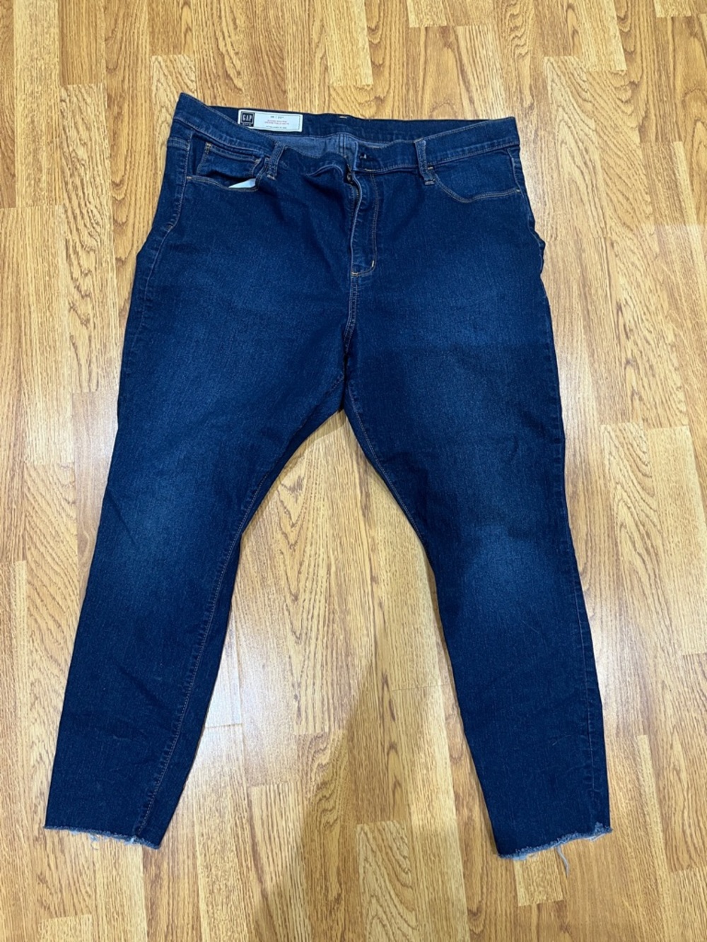 GAP Women’s Dark Indigo Jeggings